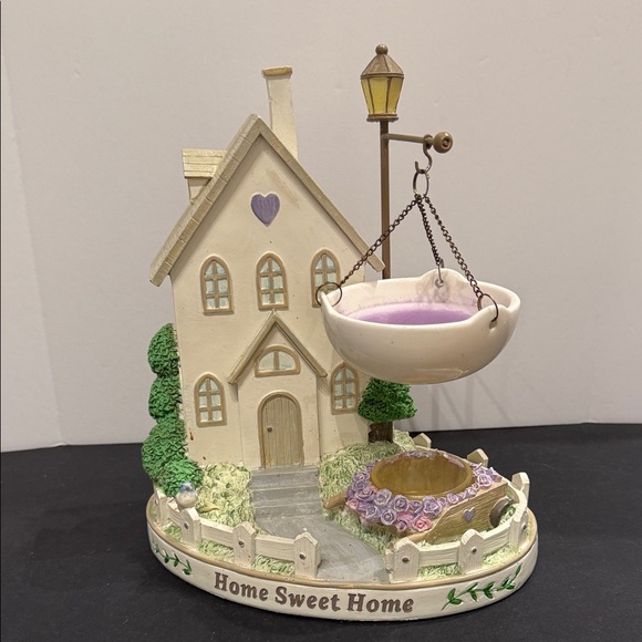 Yankee Candle Home Sweet Home Wax Melt Tealight Tart Warmer Cottage House - Picture 1 of 10
